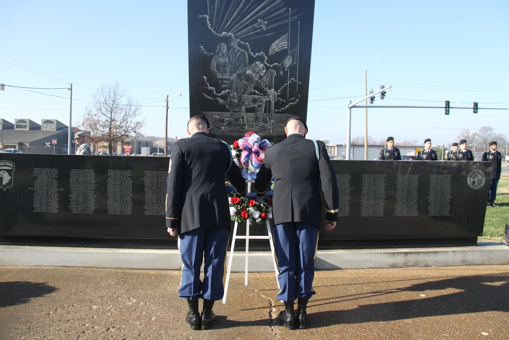 Gander Memorial Ceremony Dec. 12, 2014