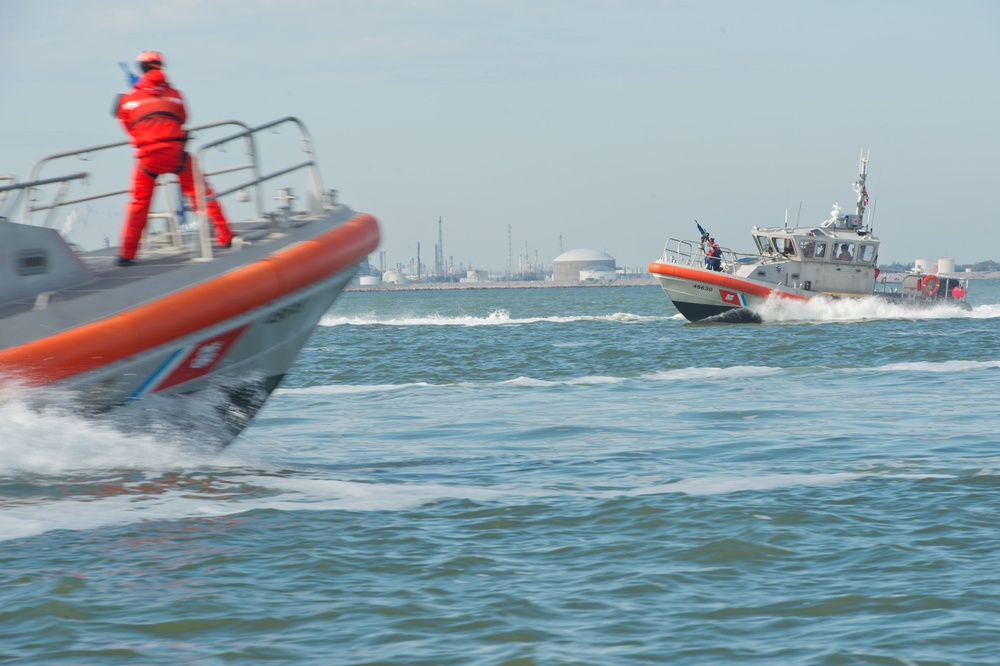 Coast Guard conducts tactical boatcrew training