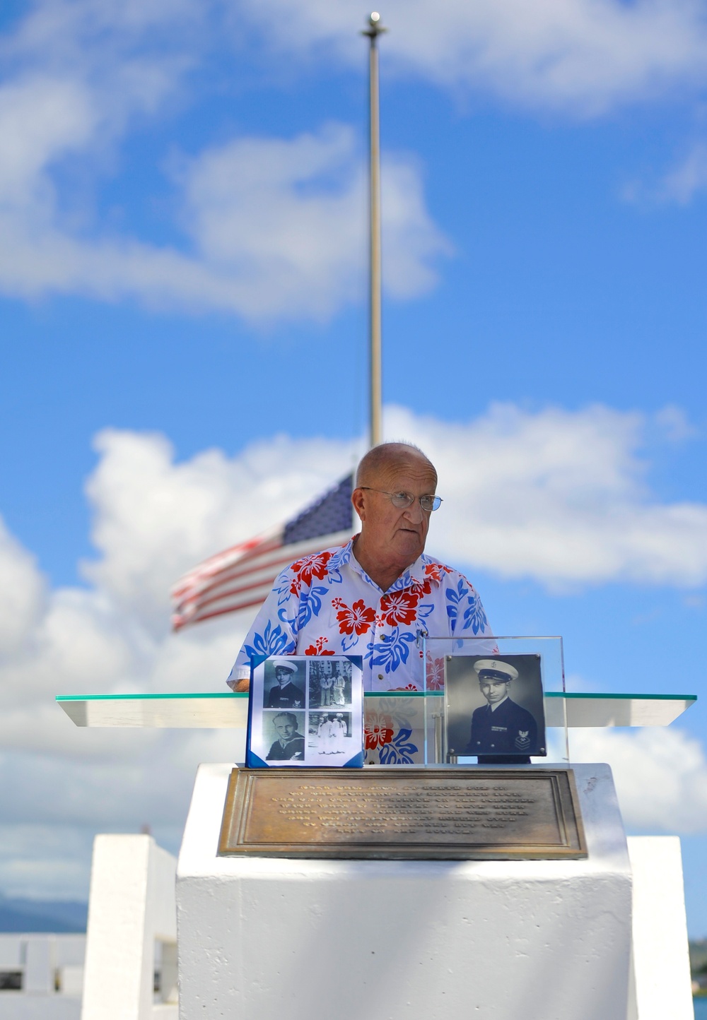 Pearl Harbor survivor burial ceremony