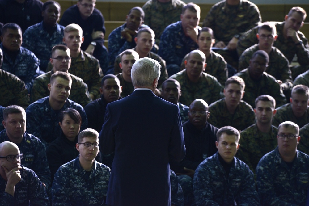 Secretary of the Navy visits South Korea Secretary of the Navy visits South Korea