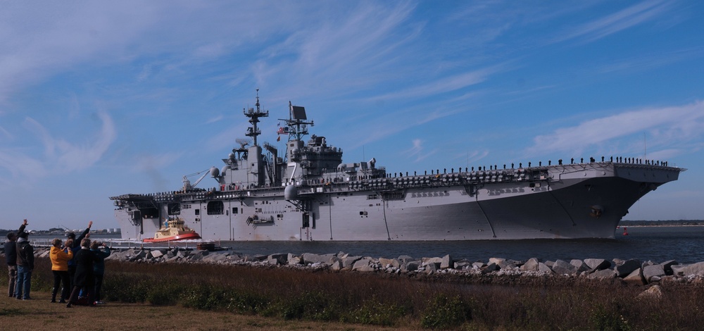 USS Iwo Jima deployment