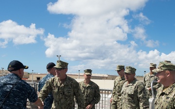 Navy Expeditionary Forces Command Pacific (CTF 75) visits USS Fort Worth (LCS 3)