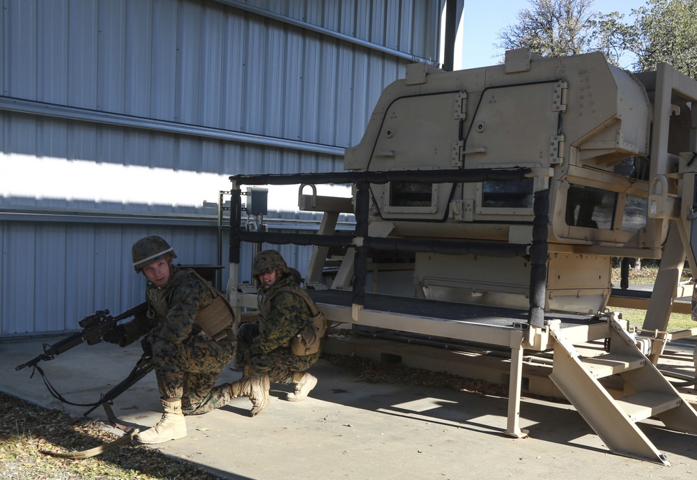 15th MEU Marines conduct Humvee Egress Assistance Trainer