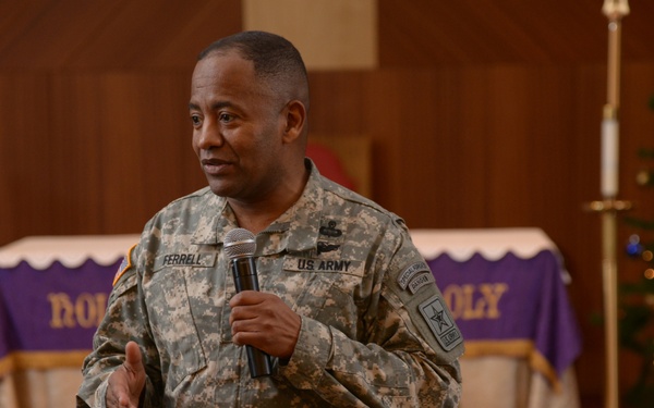 Lt. Gen. Robert S. Ferrell all-hands meeting