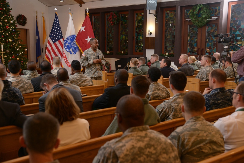 Lt. Gen. Robert S. Ferrell all-hands meeting