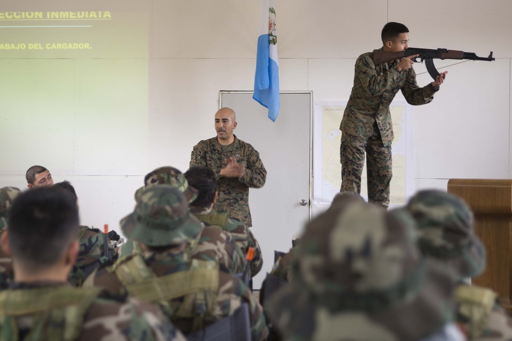 MCSCG trains IMEF Marines, Security Cooperation