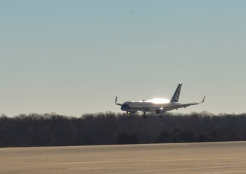 Alan Gross released from Cuban prison, arrives at Joint Base Andrews