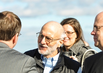 Alan Gross released from Cuban prison, arrives at Joint Base Andrews