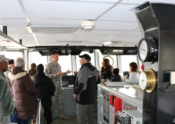 Demonstration on the bridge of the MG Anthony Wayne