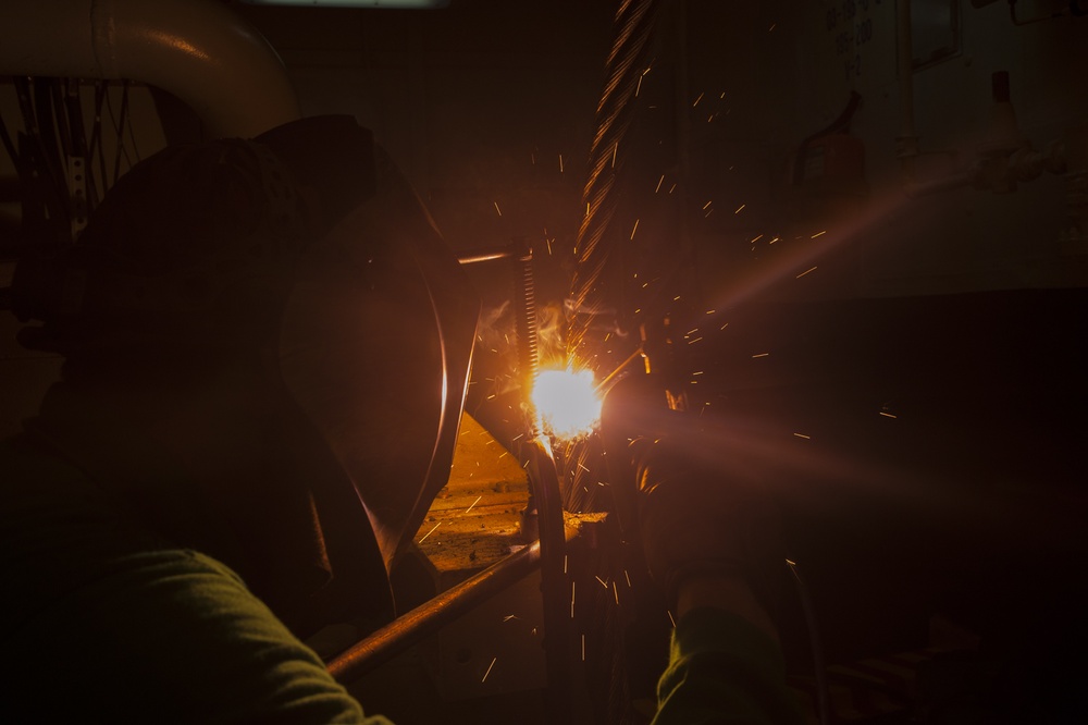 USS Carl Vinson arresting gear wire maintenance