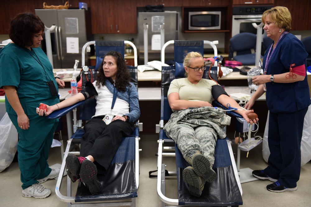 Team Buckley participates in blood drive