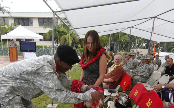 Pacific's only Army dive unit conducts underwater change of command