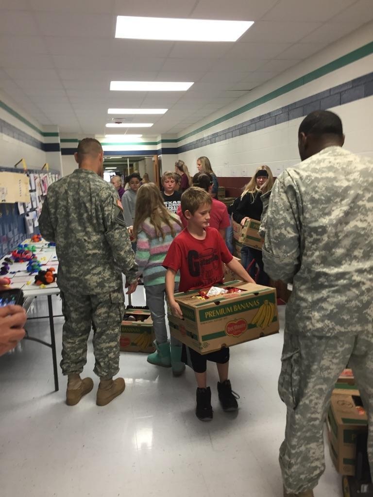 Bayonet Brigade Soldiers help Gatesville food bank stay stocked