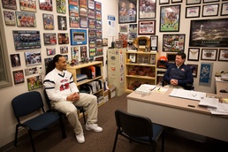 Lakewood, Washington football star selected for Marines' 2015 Semper Fidelis All-American Bowl