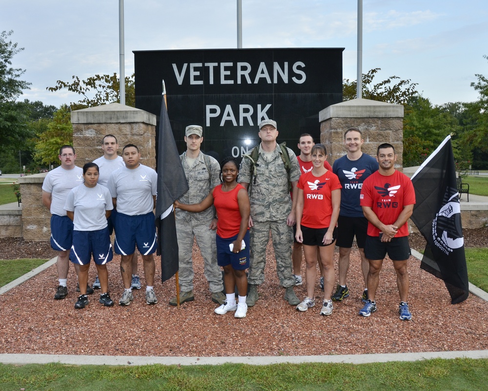 Military members take part in 16 mile walk
