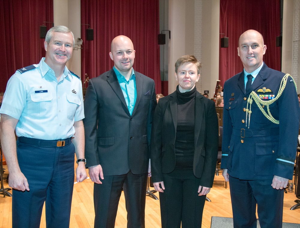 Two bands strengthen strategic cultural, military ties through music