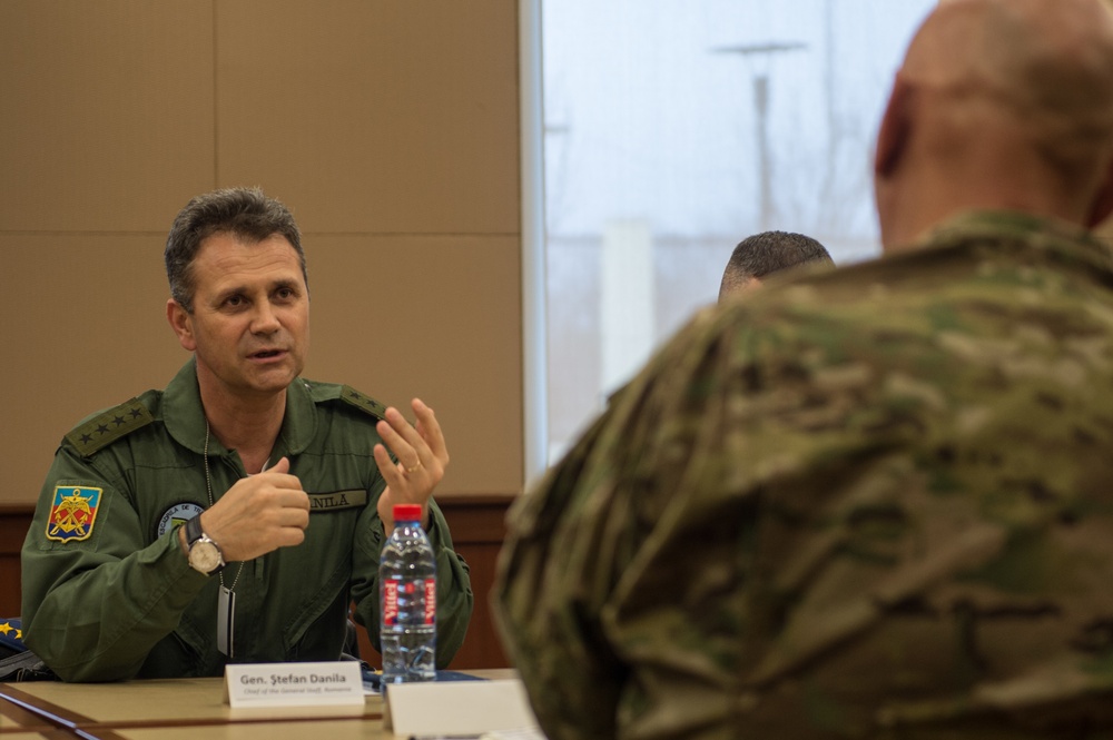 US Army Chief of Staff Gen. Ray Odierno visits Romania army leadership