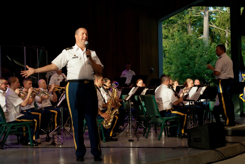 195th Army Band brings Tunes to Community