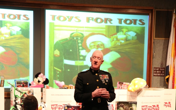 Michoud Assembly Facility donates to Toys for Tots
