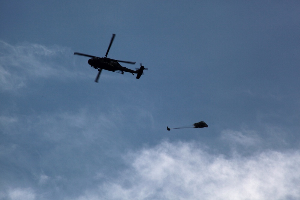 UH-60 Black Hawk jump, 3rd MISB(A), Fort Bragg, NC