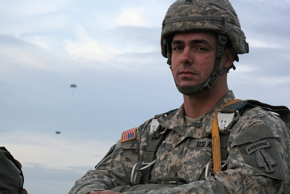 UH-60 Black Hawk jump, 3rd MISB(A), Fort Bragg, NC