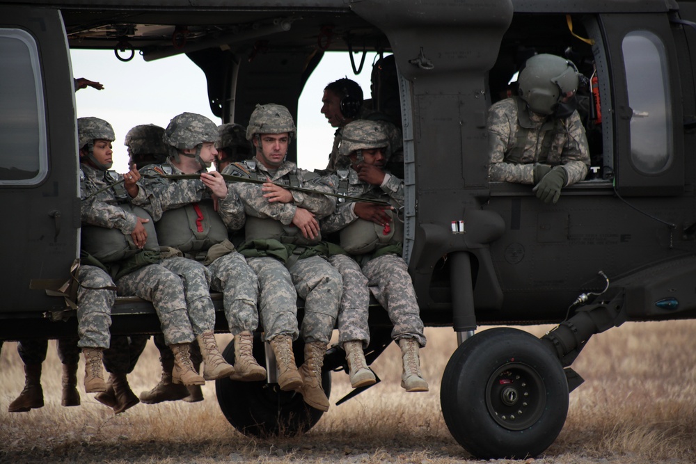 UH-60 Black Hawk jump, 3rd MISB(A), Fort Bragg, NC