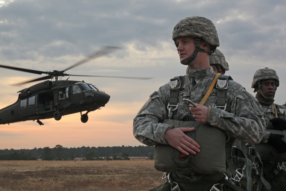 UH-60 Black Hawk jump, 3rd MISB(A), Fort Bragg, NC