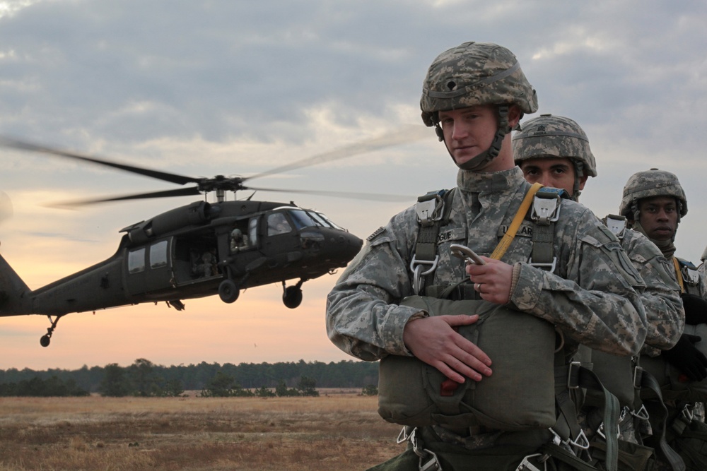 UH-60 Black Hawk jump, 3rd MISB(A), Fort Bragg, NC