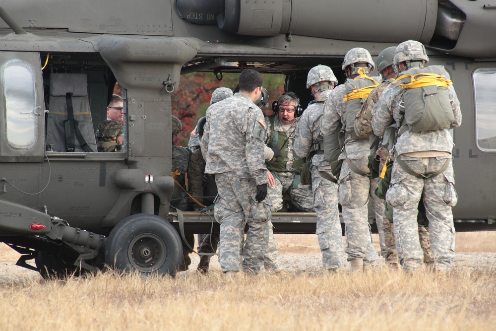 UH-60 Black Hawk jump, 3rd MISB(A), Fort Bragg, NC