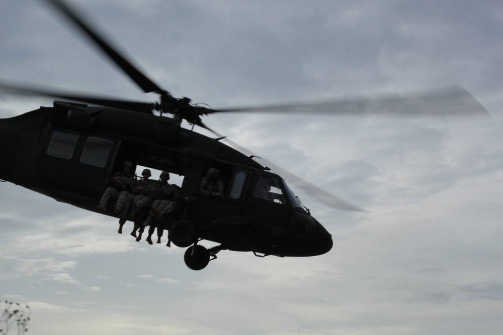 UH-60 Black Hawk jump, 3rd MISB(A), Fort Bragg, NC