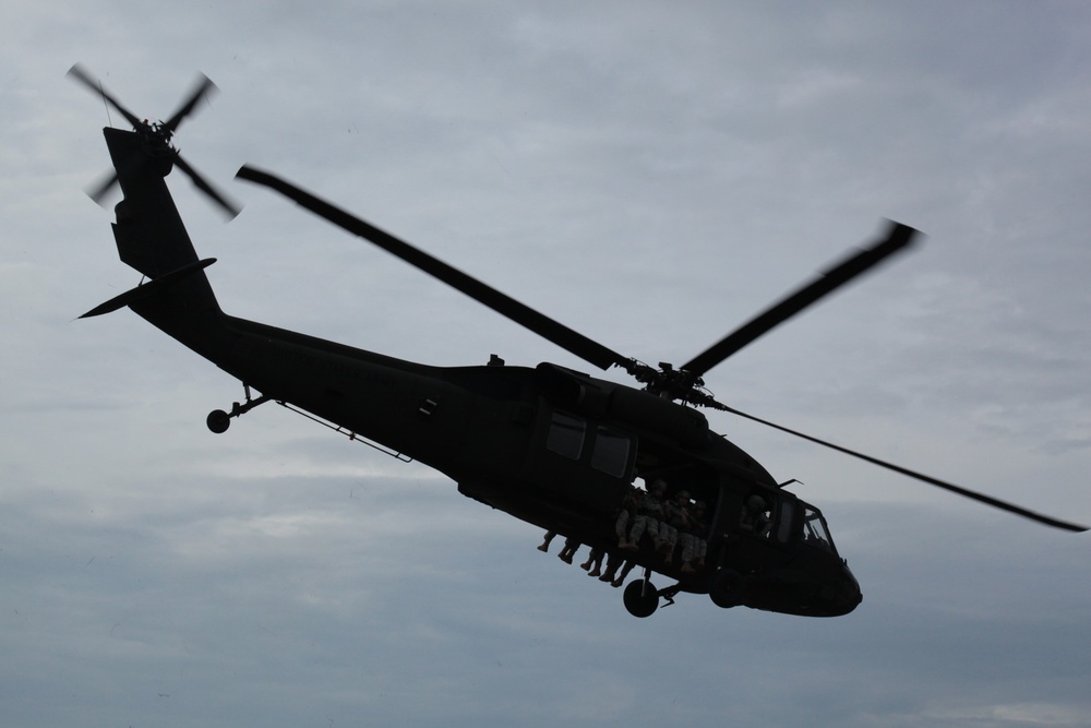 UH-60 Black Hawk jump, 3rd MISB(A), Fort Bragg, NC