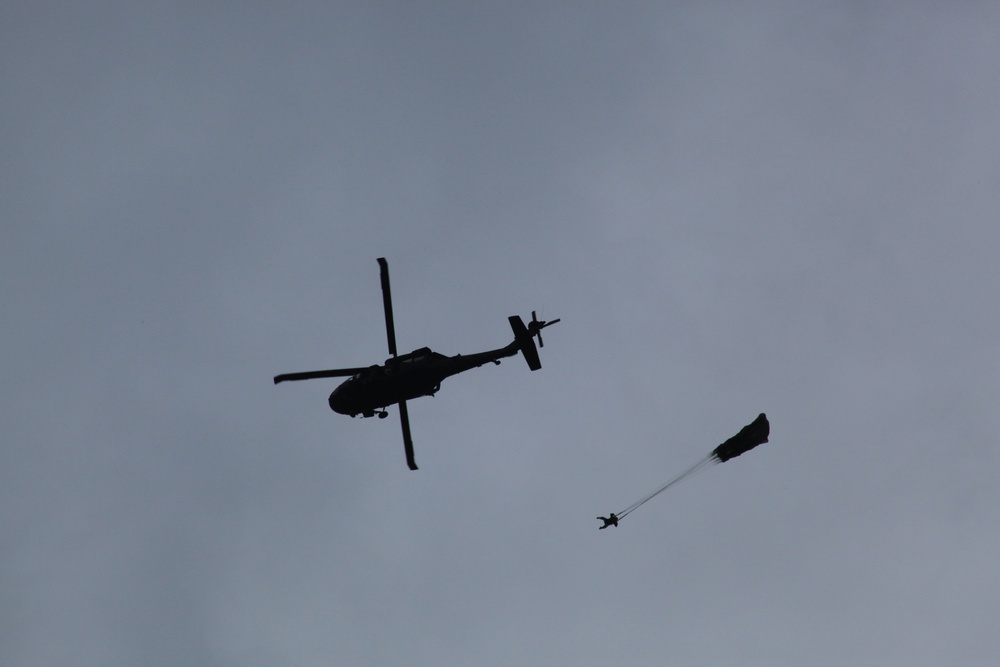 UH-60 Black Hawk jump, 3rd MISB(A), Fort Bragg, NC