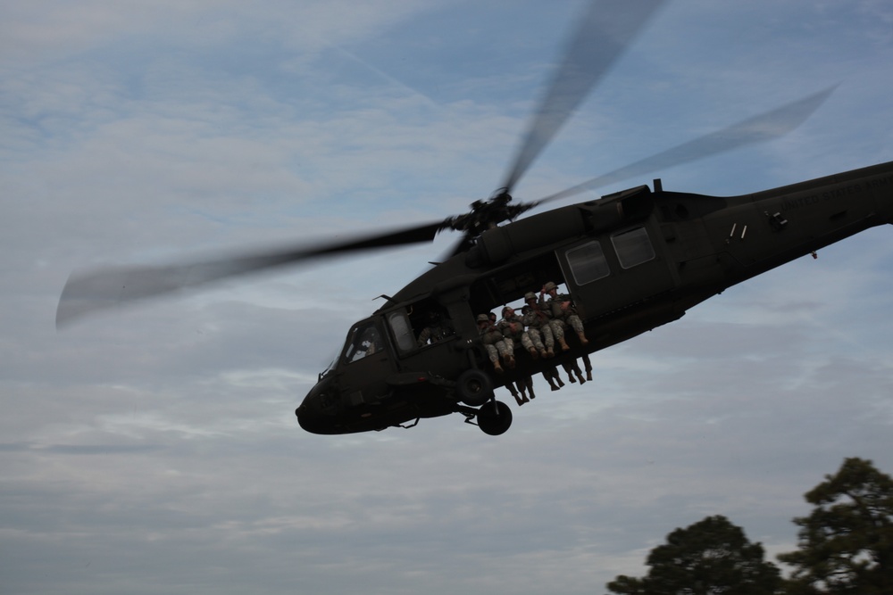 UH-60 Black Hawk jump, 3rd MISB(A), Fort Bragg, NC