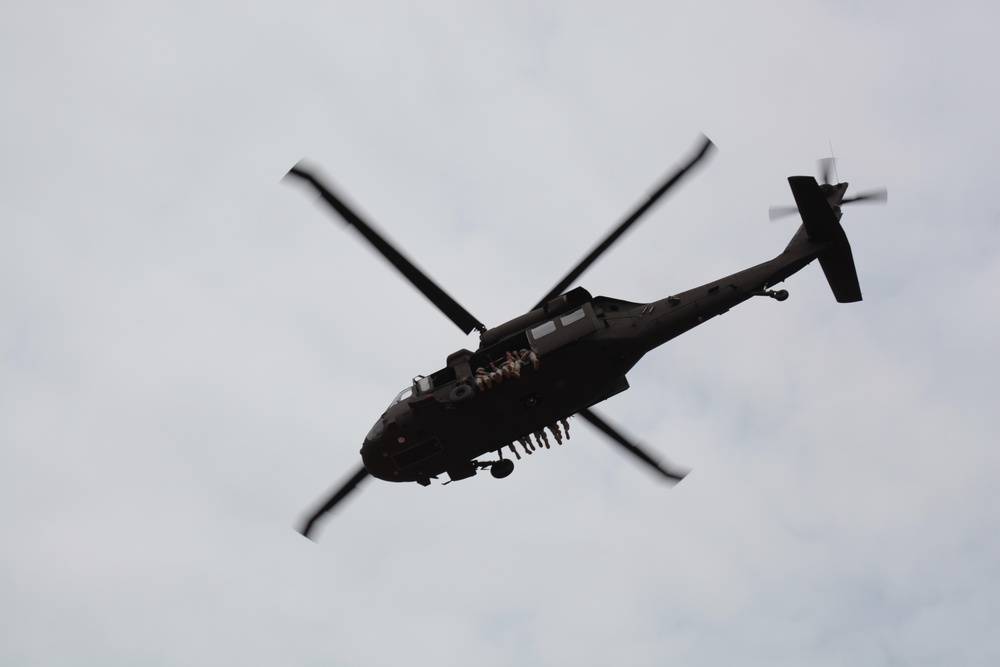 UH-60 Black Hawk jump, 3rd MISB(A), Fort Bragg, NC