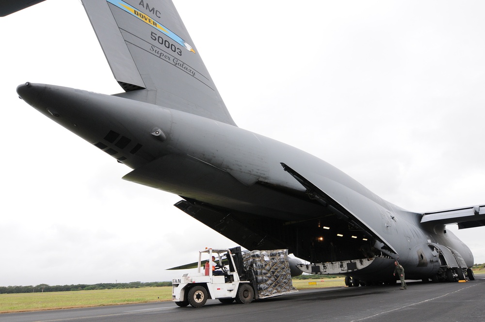Reserve squadron airlifts humanitarian supplies to Nicaragua in time for holidays