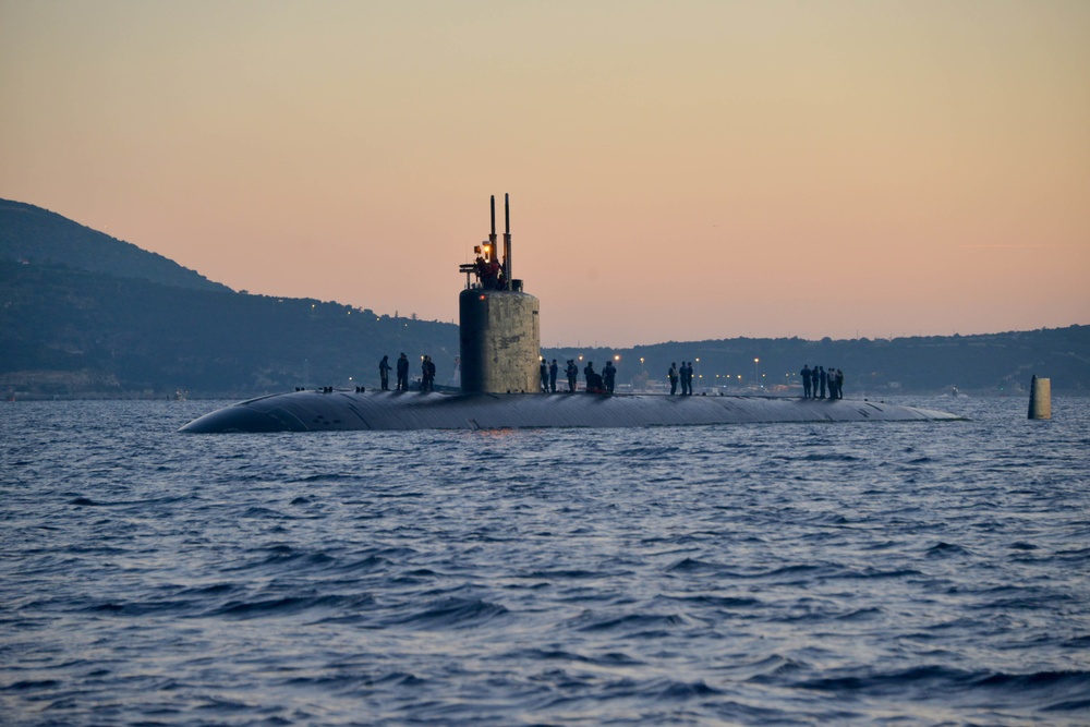 USS Boise enters Souda Bay, Greece