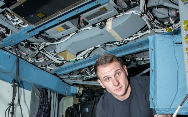 Naval Air Facility Atsugi: HSM 51 maintenance