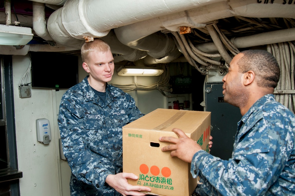 Cargo onload aboard USS George Washington