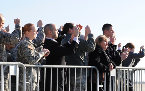 Army Reserve Citizen-Soldier ‘humbled’ to meet commander in chief