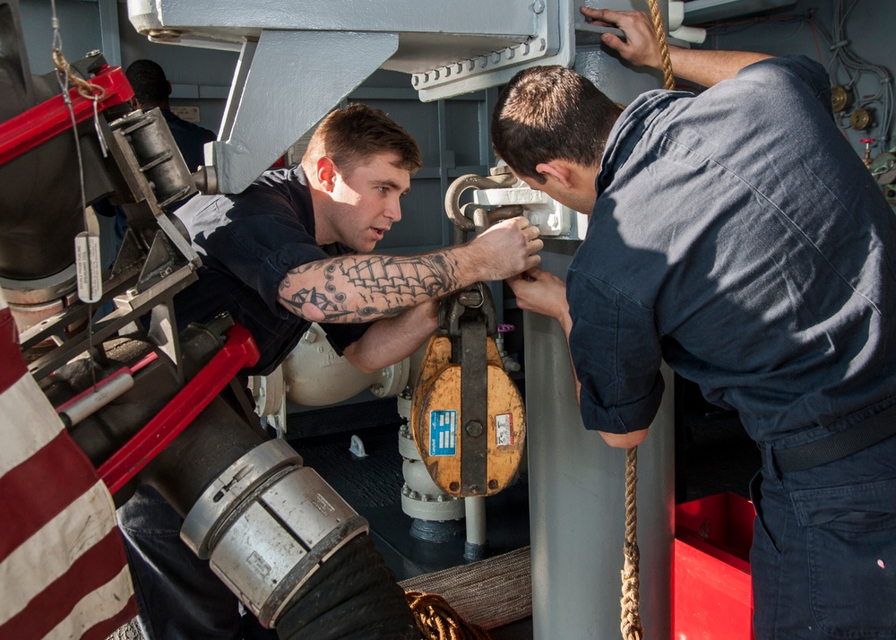 USS Carl Vinson replenishment