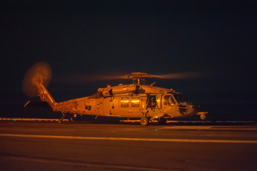 USS Carl Vinson supports Operation Inherent Resolve