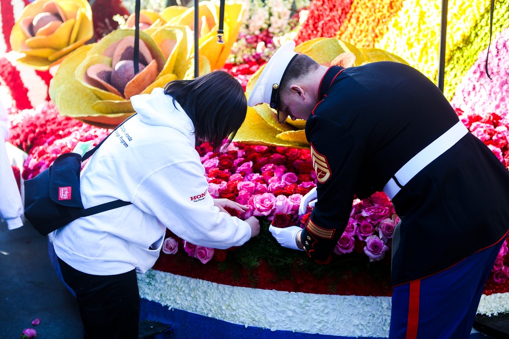 Operation Tomodachi Servicemembers Honored During Rose Parade 2015