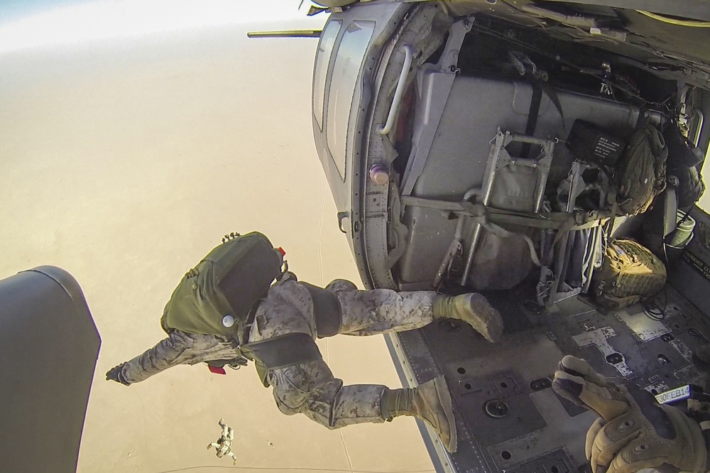 11th MEU freefall parachute operations with support from HSC 26 Det. 1.