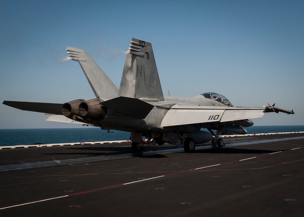 USS Carl Vinson supports Operation Inherent Resolve