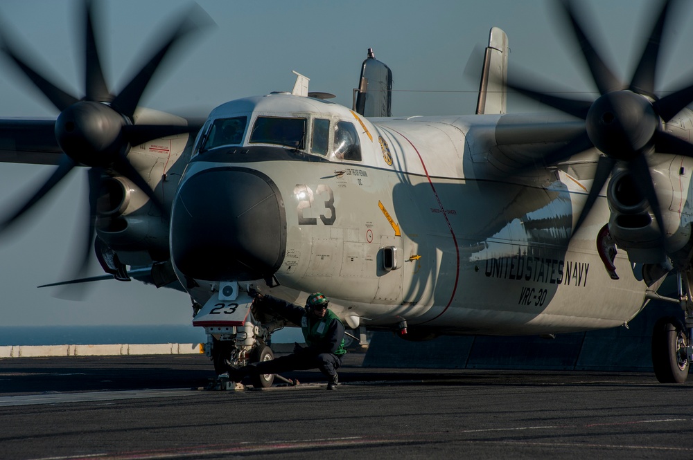 USS Carl Vinson supports Operation Inherent Resolve