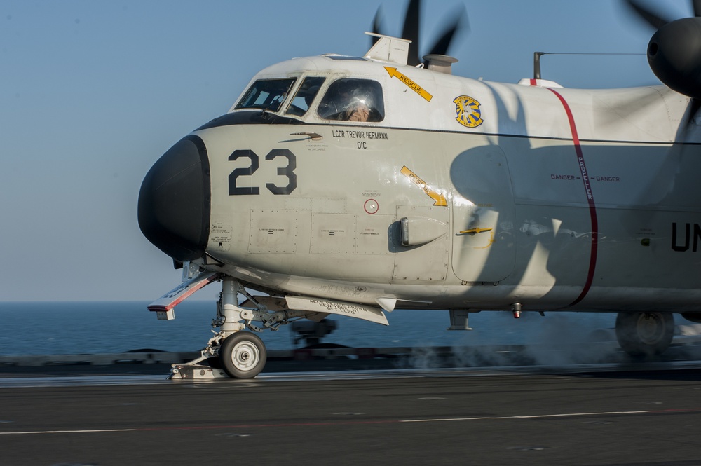 USS Carl Vinson supports Operation Inherent Resolve