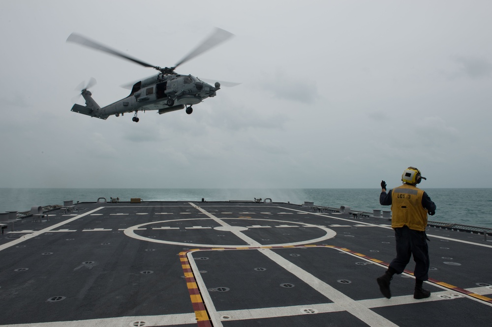 Littoral Combat Ship USS Fort Worth (LCS 3) supports AirAsia Flight QZ8501 search efforts