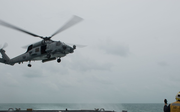 Littoral Combat Ship USS Fort Worth (LCS 3) supports AirAsia Flight QZ8501 search efforts