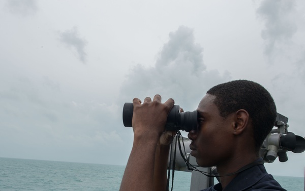 Littoral Combat Ship USS Fort Worth (LCS 3) supports AirAsia Flight QZ8501 search efforts