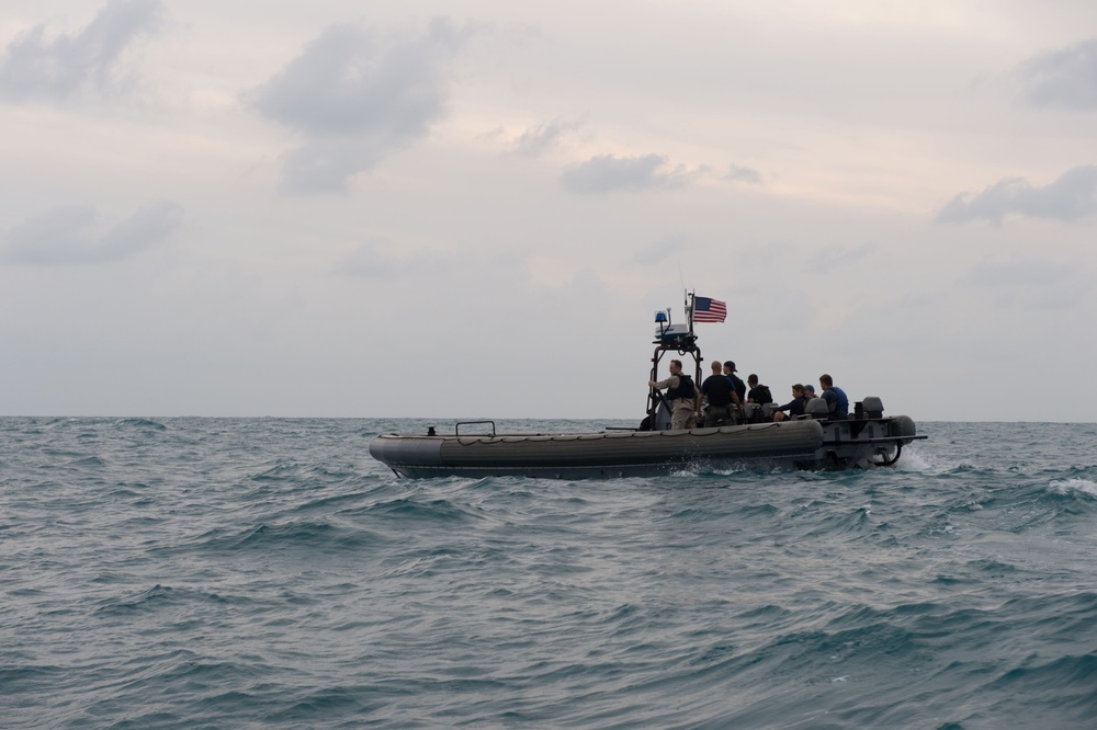 Navy Divers support AirAsia Flight QZ8501 search efforts